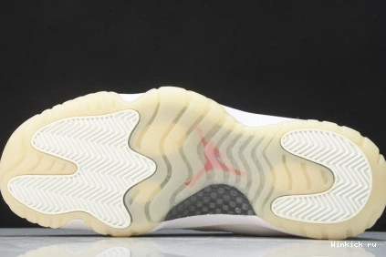 JORDAN 11 AIR PLATINUM TINT 0803